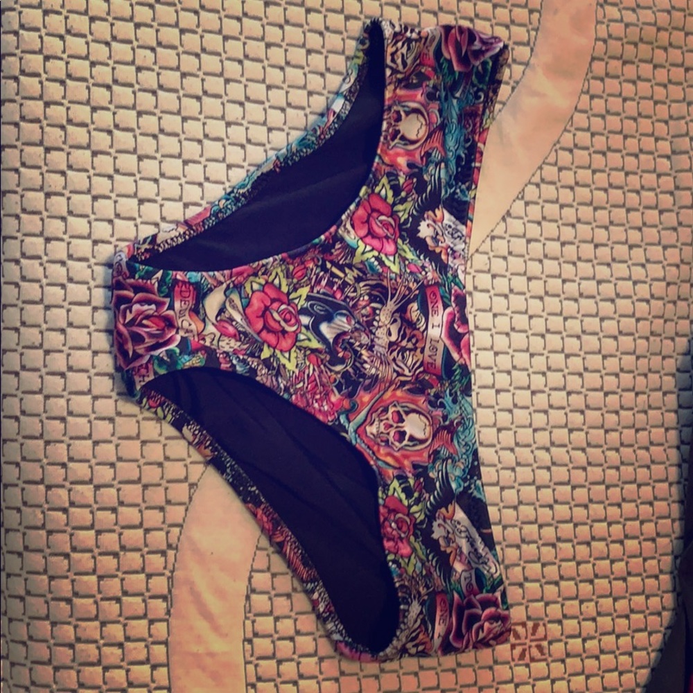 Ed hardy bathing suit bottoms, never worn